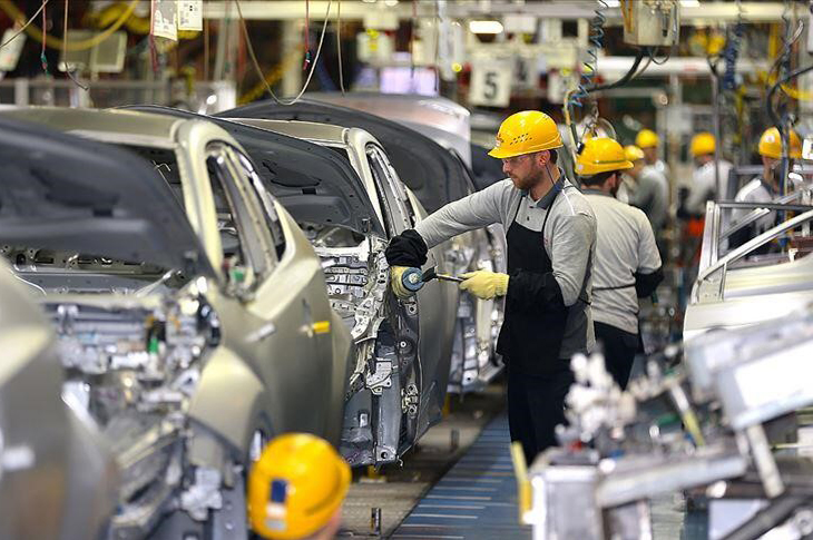 قیمت‌گذاری دستوری ابزاری برای حفظ منافع خاص در برابر نوسان‌ ارزی