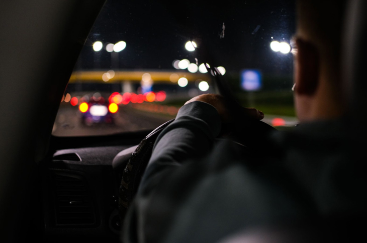 نکات کلیدی برای رانندگی در شب